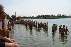 113-1353_IMG